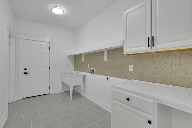 2373 Temple Johnson Road, Snellville, GA 30078