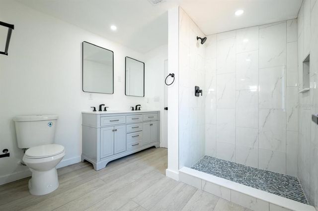 5907 SUSSEX COURT, Tampa, FL 33615