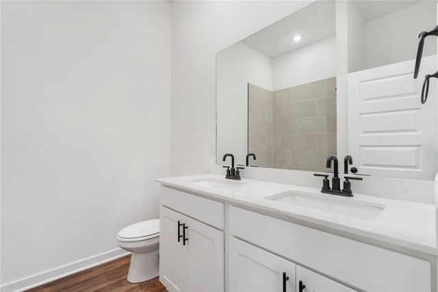 2835 N Grey Squirrel Drive, Fayetteville, AR 72704