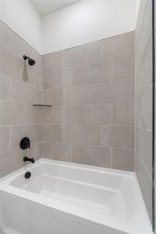 2835 N Grey Squirrel Drive, Fayetteville, AR 72704