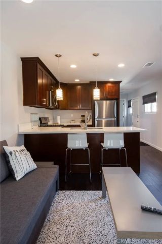 239 W Hillcrest, Inglewood, CA 90301