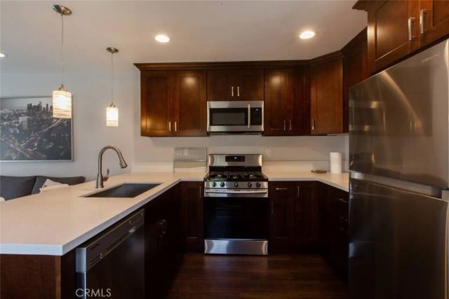 239 W Hillcrest, Inglewood, CA 90301