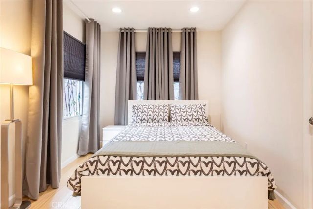 239 W Hillcrest, Inglewood, CA 90301