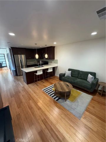 239 W Hillcrest, Inglewood, CA 90301