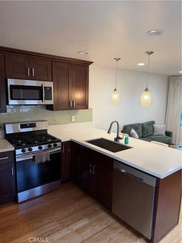 239 W Hillcrest, Inglewood, CA 90301