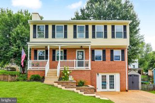 13717 PALM RD, Woodbridge, VA 22193