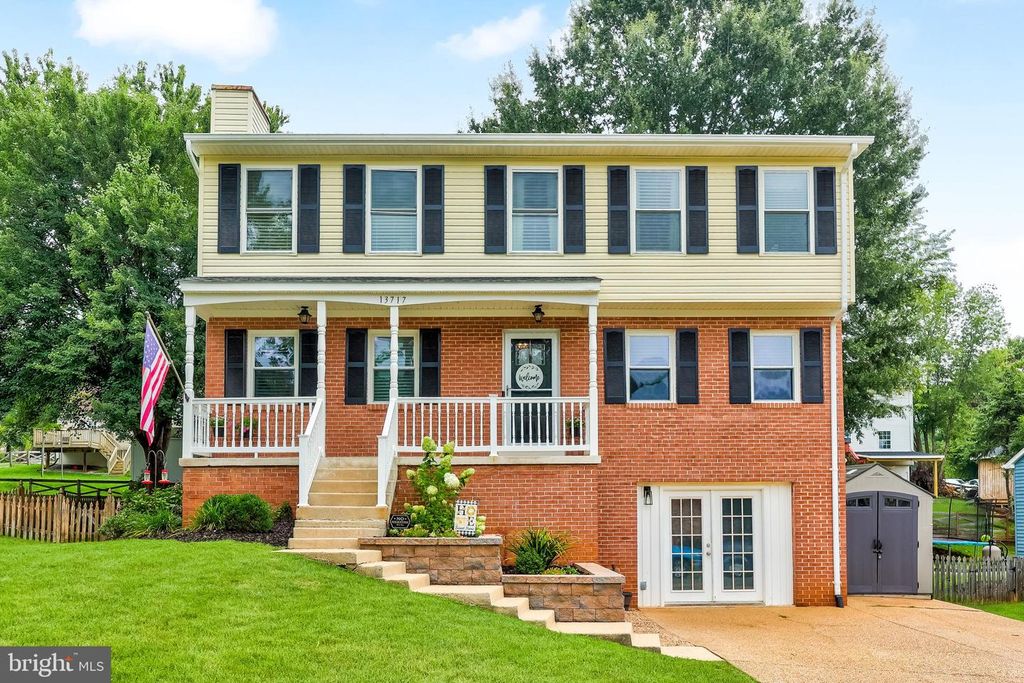 13717 PALM RD, Woodbridge, VA 22193