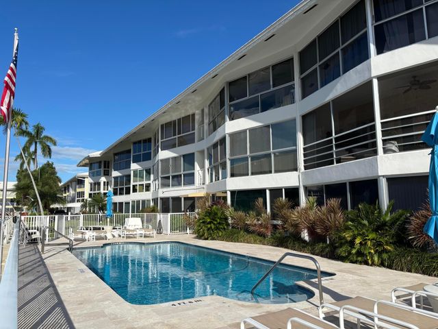 3050 NE 48th Street 205, Fort Lauderdale, FL 33308