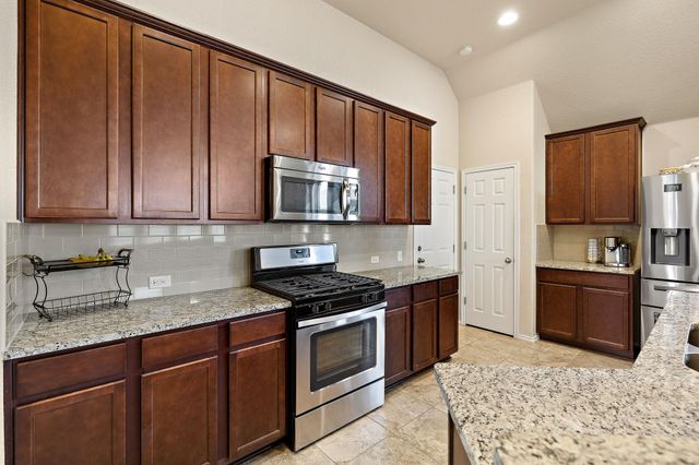 644 Peregrine WAY, Leander, TX 78641