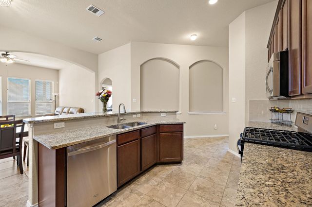 644 Peregrine WAY, Leander, TX 78641