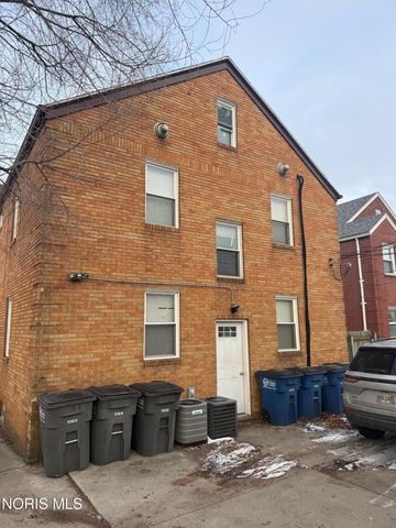 3430 Douglas Road, Toledo, OH 43606