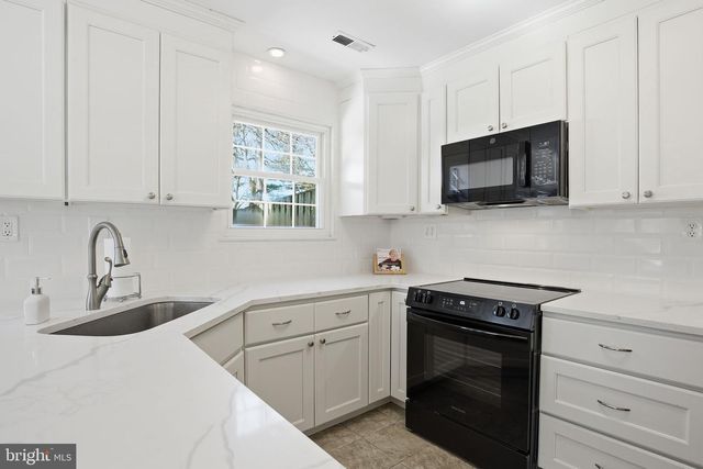 954 BREAKWATER DR, Annapolis, MD 21403