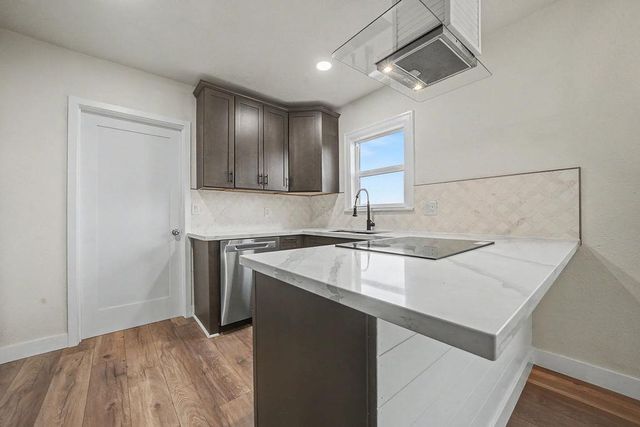 155 Foothill Dr, Sutter Creek, CA 95685