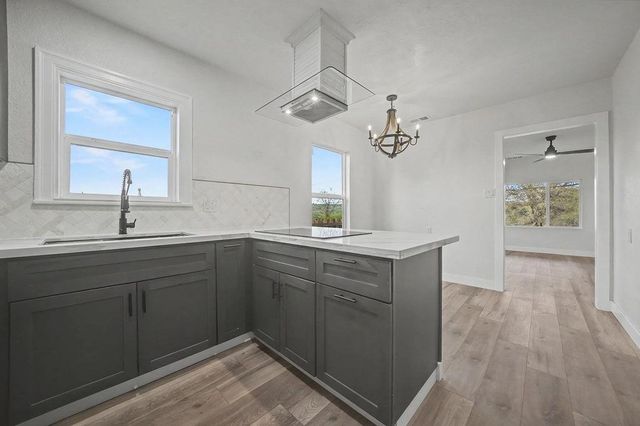 155 Foothill Dr, Sutter Creek, CA 95685