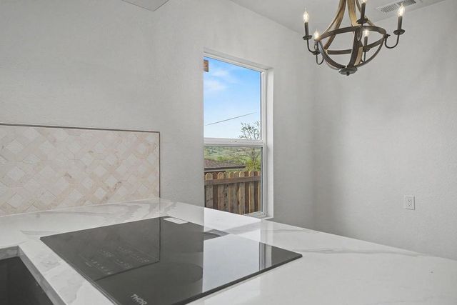 155 Foothill Dr, Sutter Creek, CA 95685