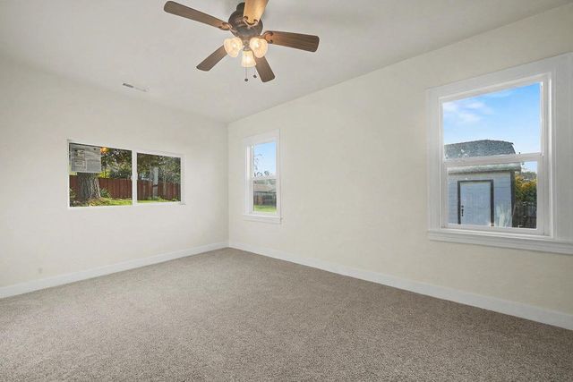 155 Foothill Dr, Sutter Creek, CA 95685