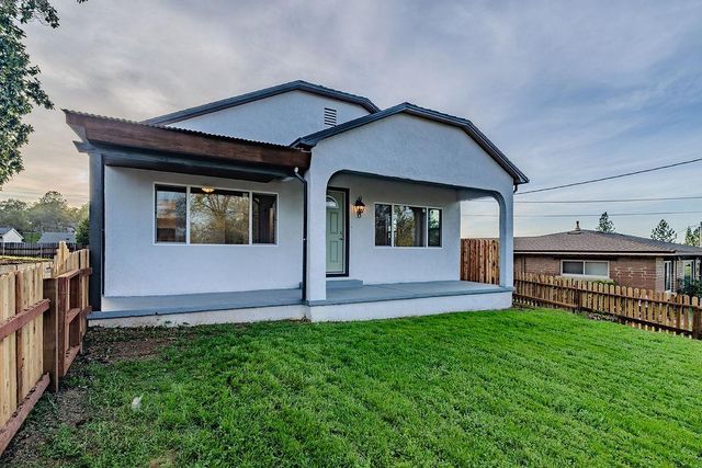 155 Foothill Dr, Sutter Creek, CA 95685