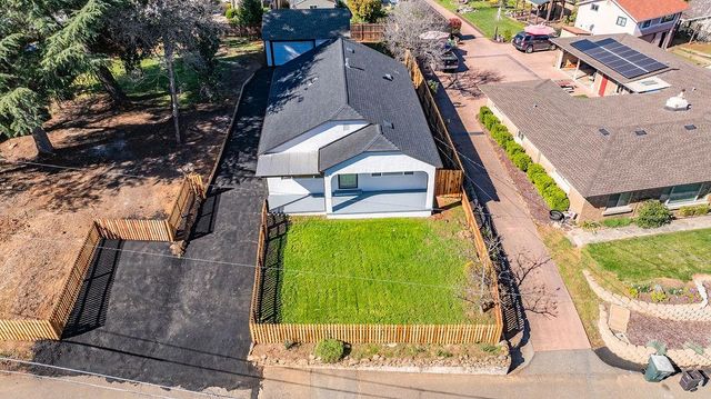 155 Foothill Dr, Sutter Creek, CA 95685