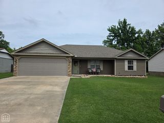 82 Sundale Circle, Paragould, AR 72450