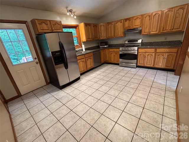 21 Ashwood Drive, Asheville, NC 28803
