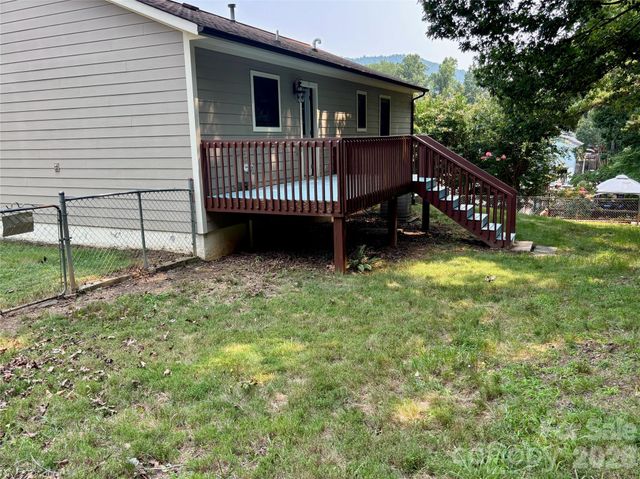 21 Ashwood Drive, Asheville, NC 28803