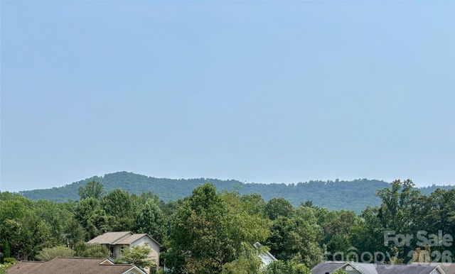 21 Ashwood Drive, Asheville, NC 28803