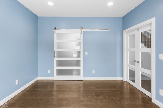 6206 Regency Drive, Columbus, IN 47203