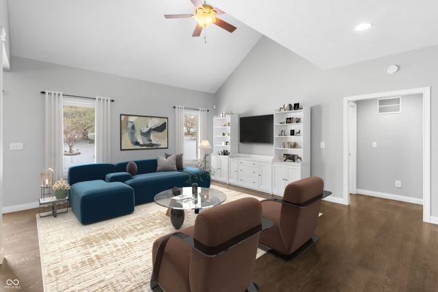 6206 Regency Drive, Columbus, IN 47203