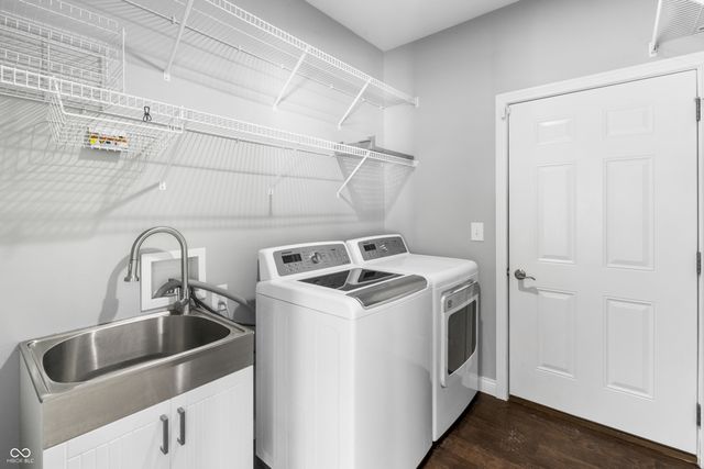 6206 Regency Drive, Columbus, IN 47203