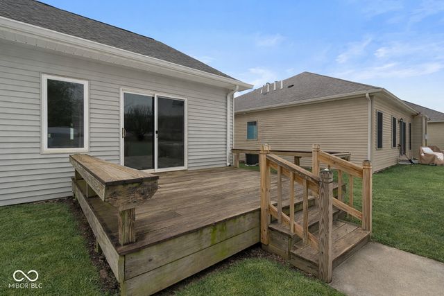 6206 Regency Drive, Columbus, IN 47203