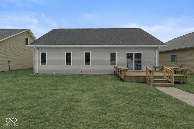 6206 Regency Drive, Columbus, IN 47203