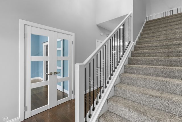 6206 Regency Drive, Columbus, IN 47203