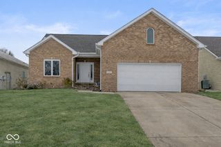 6206 Regency Drive, Columbus, IN 47203