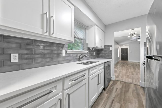 4919 Geddes Avenue, Fort Worth, TX 76107