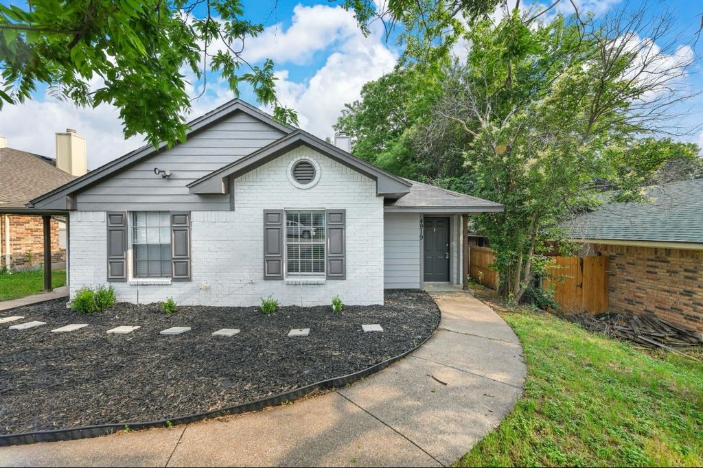 4919 Geddes Avenue, Fort Worth, TX 76107