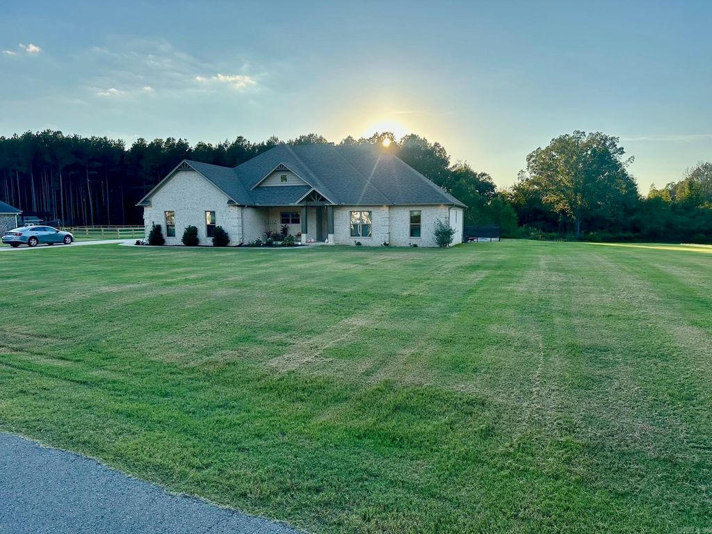 98 Paiger Lane, Greenbrier, AR 72058