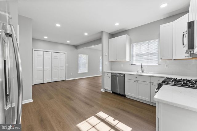 403 GRANT AVE, Hightstown, NJ 08520