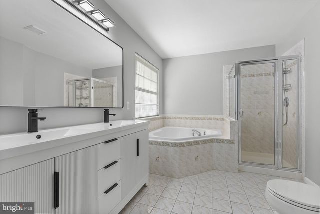 403 GRANT AVE, Hightstown, NJ 08520