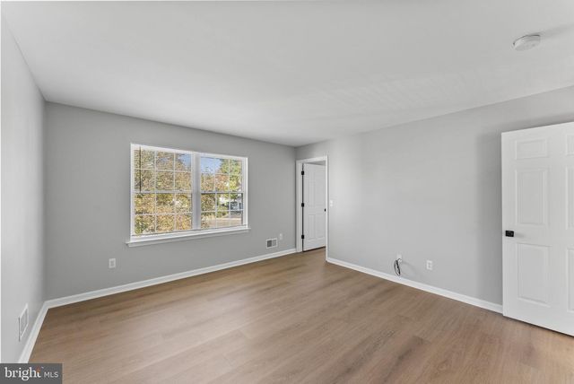 403 GRANT AVE, Hightstown, NJ 08520