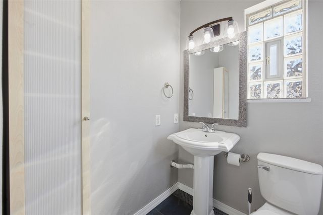 381 31st Street Dr SE, Cedar Rapids, IA 52403