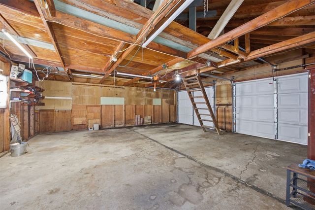 381 31st Street Dr SE, Cedar Rapids, IA 52403