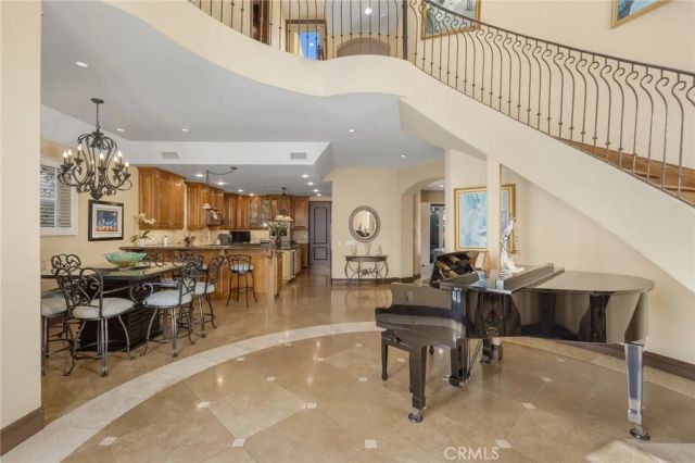 215 The Toledo, Long Beach, CA 90803