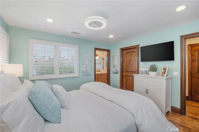215 The Toledo, Long Beach, CA 90803