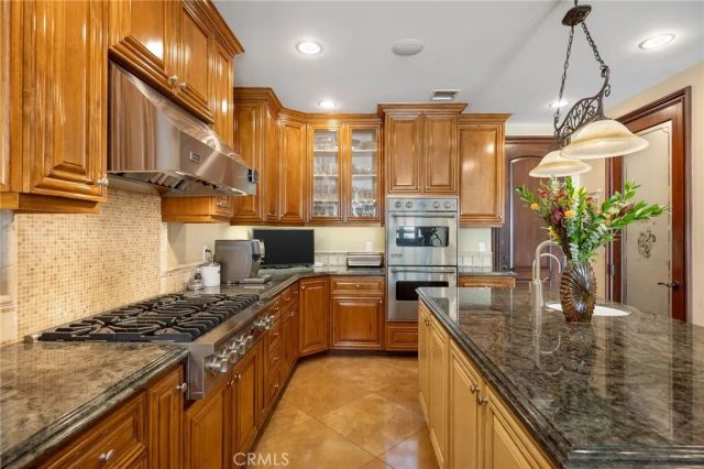 215 The Toledo, Long Beach, CA 90803