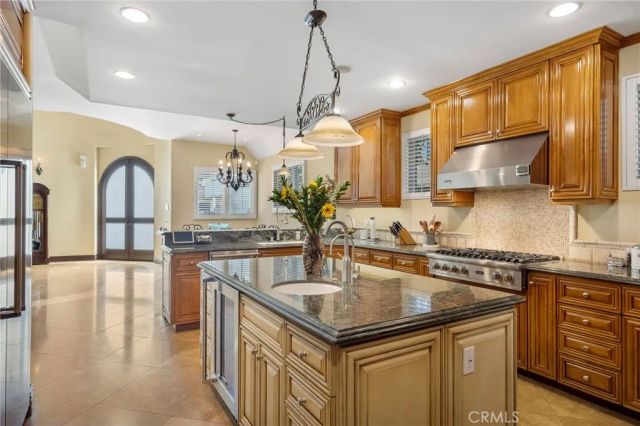 215 The Toledo, Long Beach, CA 90803
