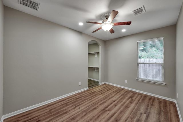 12635 Lakeshore, Montgomery, TX 77356