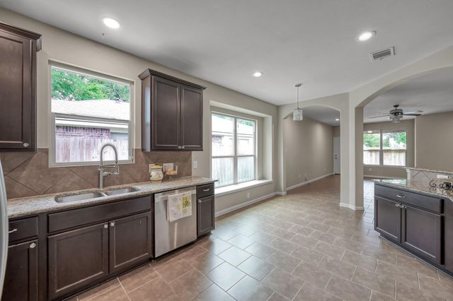 12635 Lakeshore, Montgomery, TX 77356