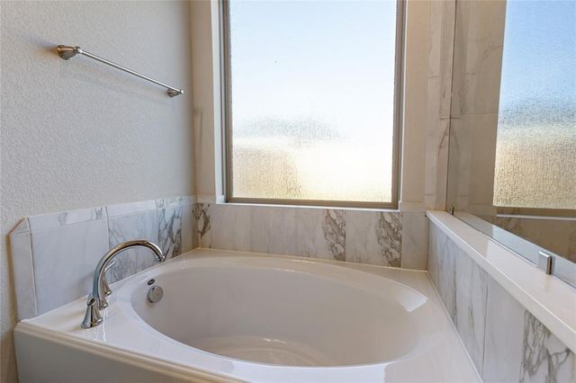 4207 Maple Glen Drive, Fulshear, TX 77441