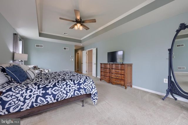2768 MEADOW CROSS WAY, York, PA 17402