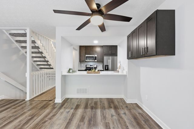 1882 Bennigan Drive, 100C, Hilliard, OH 43026